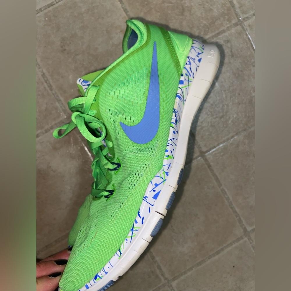 Womens sneakers
